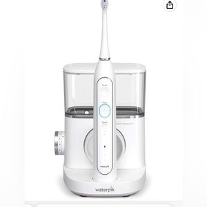 Waterpik Sonic-Fusion 2.0 Prof Flossing electric Toothbrush, and Water Flosser.